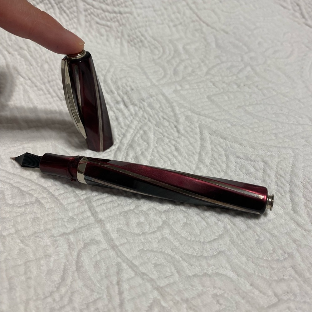 Visconti Divina Elegance Fountain Pen- New, never used.